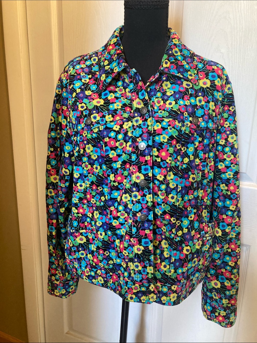 Floral Print Button-Up Jacket - Multicolor. Liz Claiborne ..XL